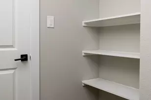 417 Stonework Oaks Ln, Houston, TX 77076 - Photo 11