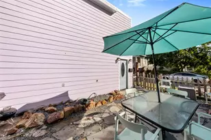 3218 Ave Q 1/2, Galveston, TX 77550 - Photo 5