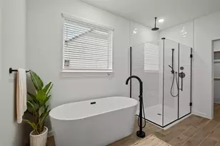 12023 Old Fashion Cir, Mont Belvieu, TX 77535 - Photo 23