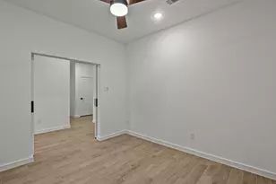 12023 Old Fashion Cir, Mont Belvieu, TX 77535 - Photo 15