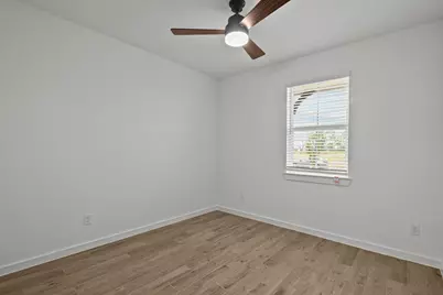 12023 Old Fashion Circle, Mont Belvieu, TX 77535 - Photo 15