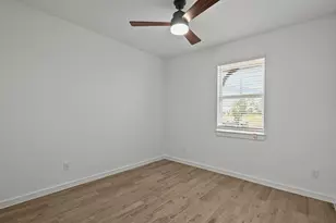 12023 Old Fashion Cir, Mont Belvieu, TX 77535 - Photo 15