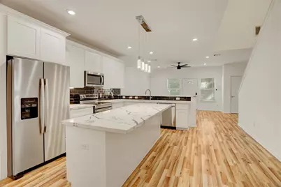 5317 Chennault Road #A / B, Houston, TX 77033 - Photo 9