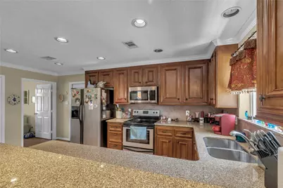 1505 Missouri Street, Baytown, TX 77520 - Photo 21