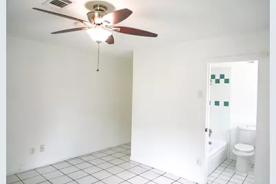 11819 S Ridgewood Circle, Houston, TX 77071 - Photo 21