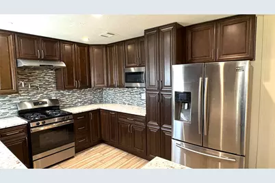 13631 Greenway Drive, Sugar Land, TX 77498 - Photo 11