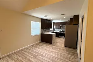 13631 Greenway Dr, Sugar Land, TX 77498 - Photo 15