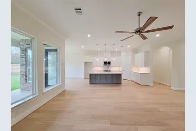 10308 Lakewood Drive, Conroe, TX 77385 - Photo 9