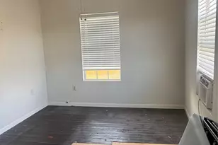 2011 Mary Moody Northen Blvd, Galveston, TX 77551 - Photo 5