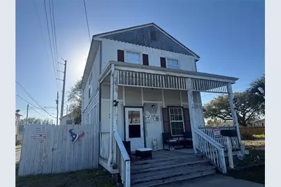 2011 Mary Moody Northen Boulevard, Galveston, TX 77551 - Photo 1