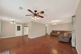 7702 Rockhill St, Houston, TX 77061 - Photo 9