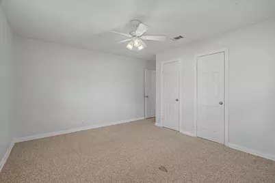 413 Farrer Street, Angleton, TX 77515 - Photo 33