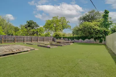 413 Farrer Street, Angleton, TX 77515 - Photo 41