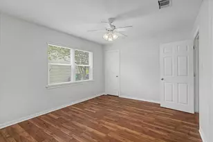 413 Farrer St, Angleton, TX 77515 - Photo 35