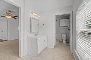 413 Farrer St, Angleton, TX 77515 - Photo 25