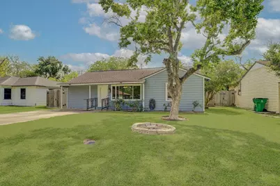 413 Farrer Street, Angleton, TX 77515 - Photo 3
