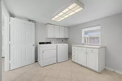 413 Farrer Street, Angleton, TX 77515 - Photo 19