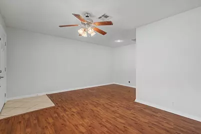 413 Farrer Street, Angleton, TX 77515 - Photo 5
