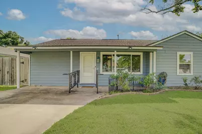 413 Farrer Street, Angleton, TX 77515 - Photo 1