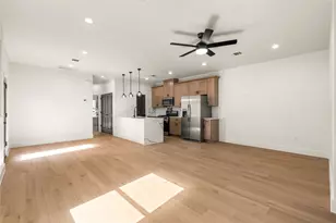 5321 Rue St, Houston, TX 77033 - Photo 3