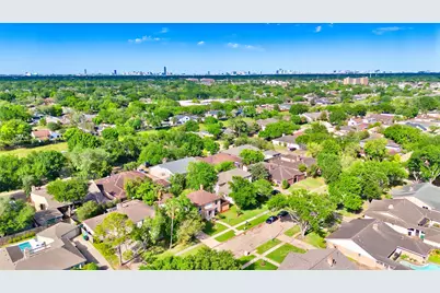 7914 Oakington Drive, Houston, TX 77071 - Photo 35