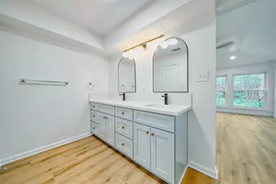 7914 Oakington Drive, Houston, TX 77071 - Photo 13