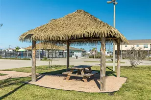 16725 Captain Bligh Rd, Jamaica Beach, TX 77554 - Photo 37