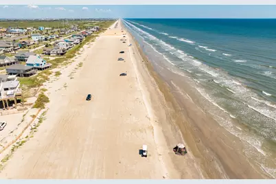 16725 Captain Bligh Road, Jamaica Beach, TX 77554 - Photo 3