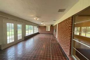 1672 FM318, Hallettsville, TX 77964 - Photo 21