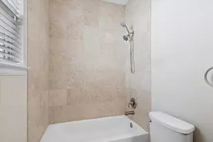 814 W 26th St, Houston, TX 77008 - Photo 11