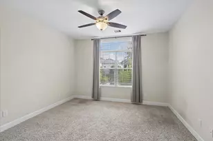 814 W 26th St, Houston, TX 77008 - Photo 9