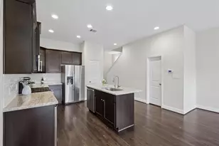 814 W 26th St, Houston, TX 77008 - Photo 21