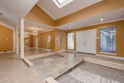 6030 Gallant Forest Drive, Houston, TX 77088 - Photo 9