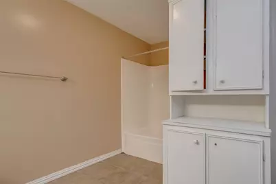 6030 Gallant Forest Drive, Houston, TX 77088 - Photo 25