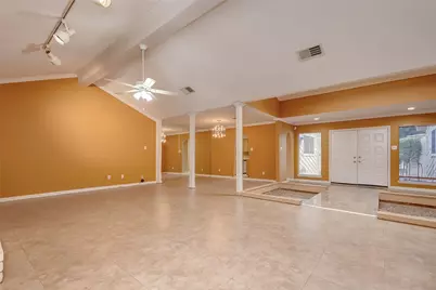 6030 Gallant Forest Drive, Houston, TX 77088 - Photo 11