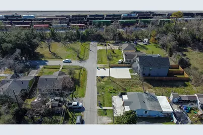 7819 Joy Street, Houston, TX 77028 - Photo 11