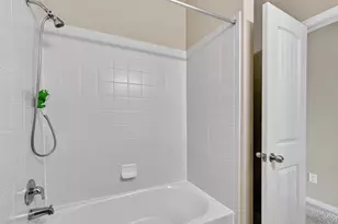 334 Kendall Crest Dr, Alvin, TX 77511 - Photo 41