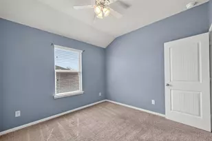 334 Kendall Crest Dr, Alvin, TX 77511 - Photo 33