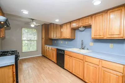 6410 Bluestone Drive, Houston, TX 77016 - Photo 7