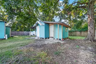 2506 Fairbanks St, Houston, TX 77026 - Photo 23