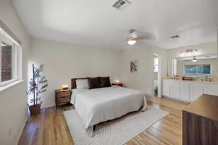 2335 Farriers Bend Dr, Friendswood, TX 77546 - Photo 11