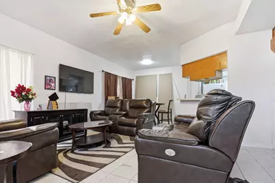 8320 Wild Rose Street #4B, Houston, TX 77083 - Photo 3