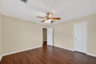 2711 Shallow Falls Ct, Pearland, TX 77584 - Photo 39