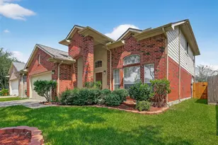 2711 Shallow Falls Ct, Pearland, TX 77584 - Photo 3