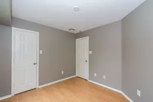 242 Drake Run Ln, Dickinson, TX 77539 - Photo 17