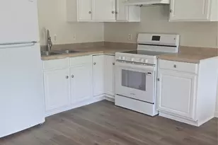 4745 5th St, Bacliff, TX 77518 - Photo 5