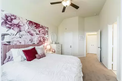 1517 Miles Oaks Place, Houston, TX 77043 - Photo 27