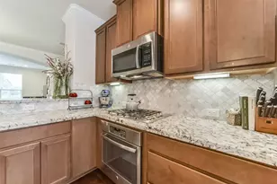 1517 Miles Oaks Pl, Houston, TX 77043 - Photo 11