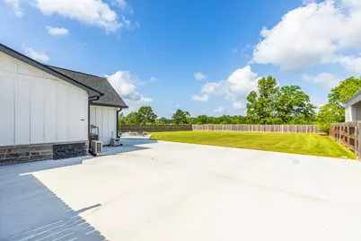 670 Dayna Lane, Sour Lake, TX 77659 - Photo 45