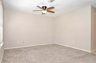 518 Moore St, Tomball, TX 77375 - Photo 9